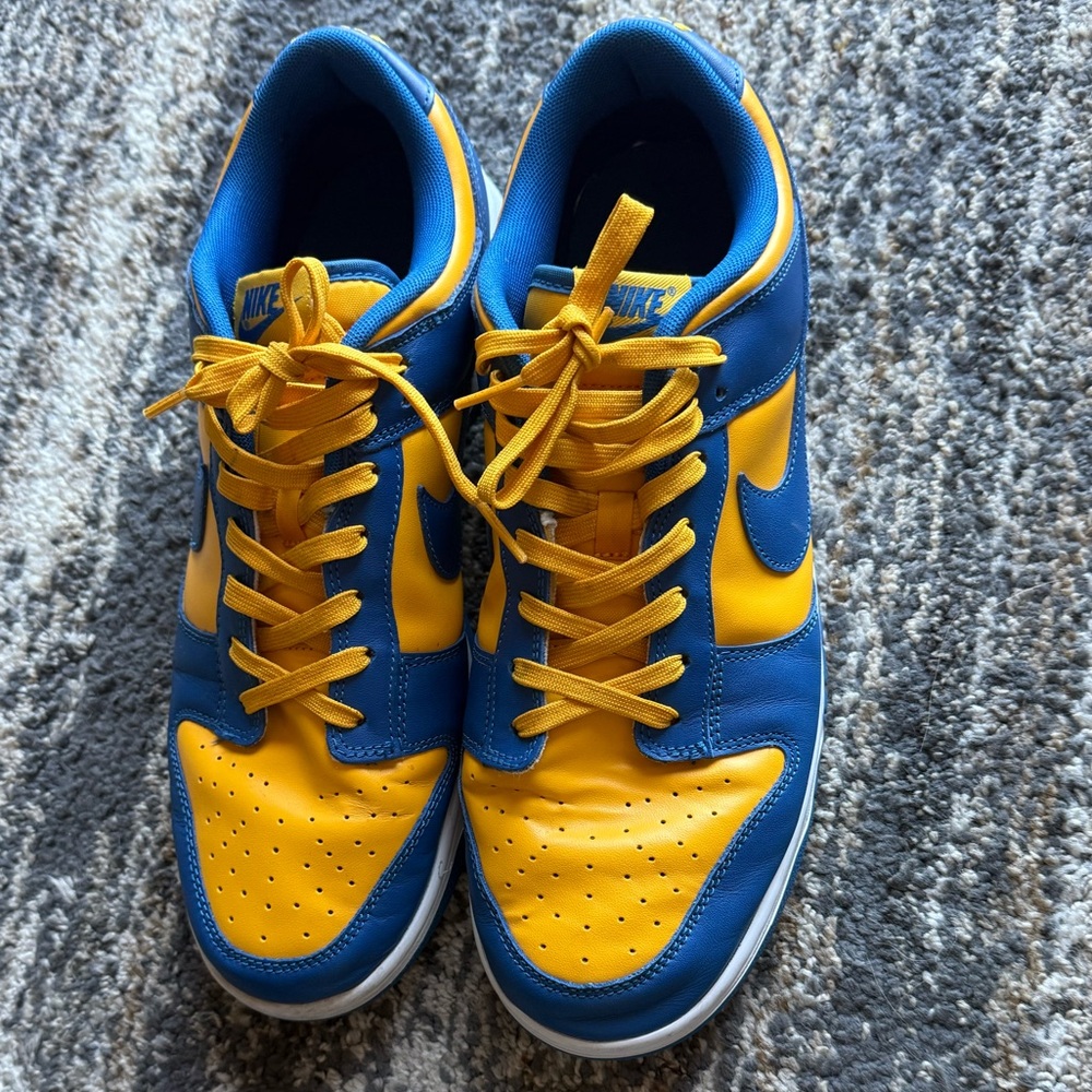 Nike Dunks UCLA Colorway